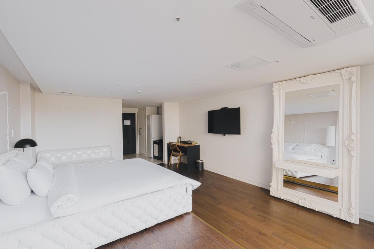 ACC Design Hotel Gwangju Metropolitan City Buitenkant foto