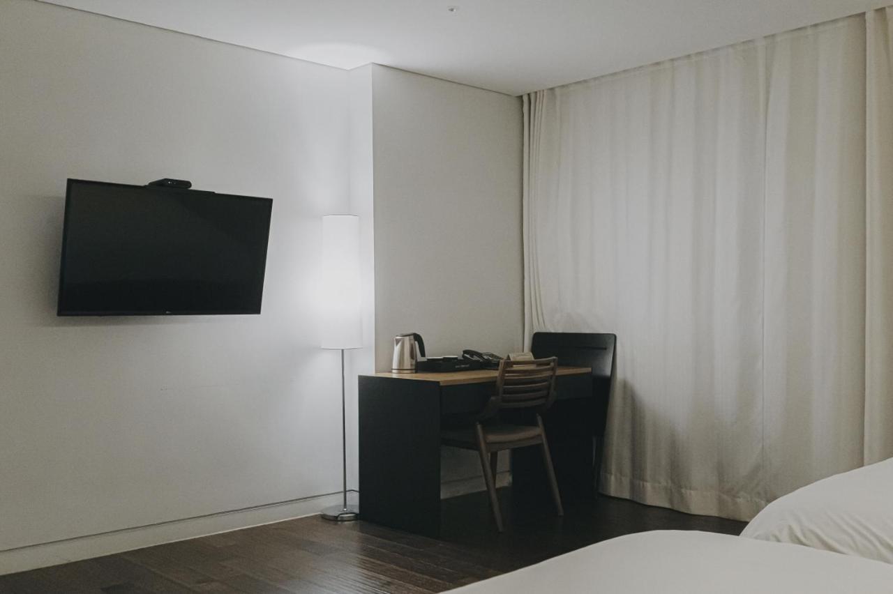 ACC Design Hotel Gwangju Metropolitan City Buitenkant foto