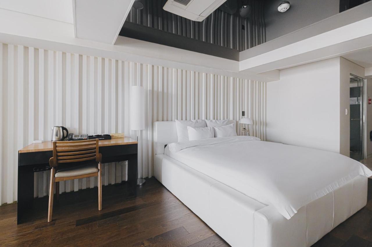 ACC Design Hotel Gwangju Metropolitan City Buitenkant foto